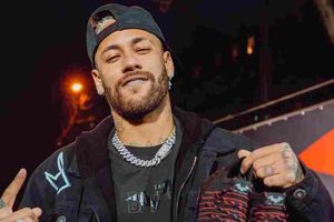 Neymar: Estrenó botines de Batman en partido vs Saint-Étienne