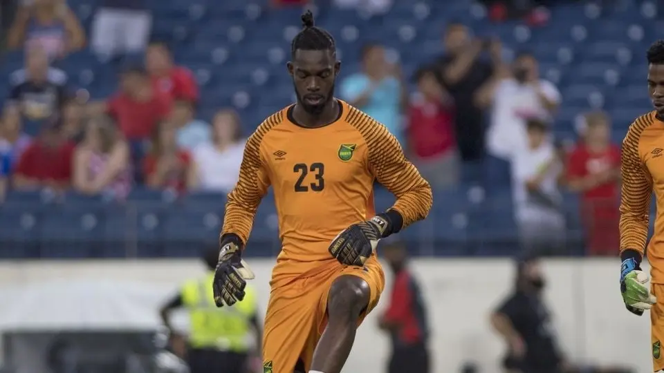 Portero de Jamaica: 'Contra México es una guerra en la cancha'