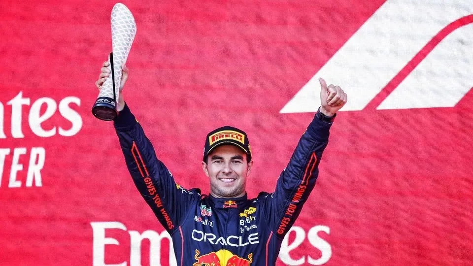Checo Pérez: Lucero y Mijares le dedicaron una canción al piloto de Red Bull