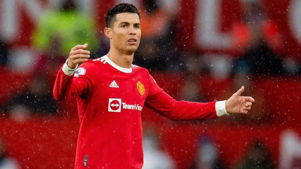 Cristiano Ronaldo: Dejaría al Manchester United al final de temporada; informó diario británico