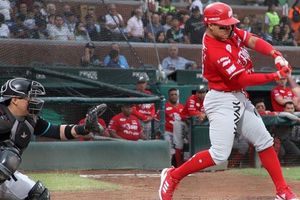 Diablos Rojos: Arrancó victoria a Saraperos en extrainnings