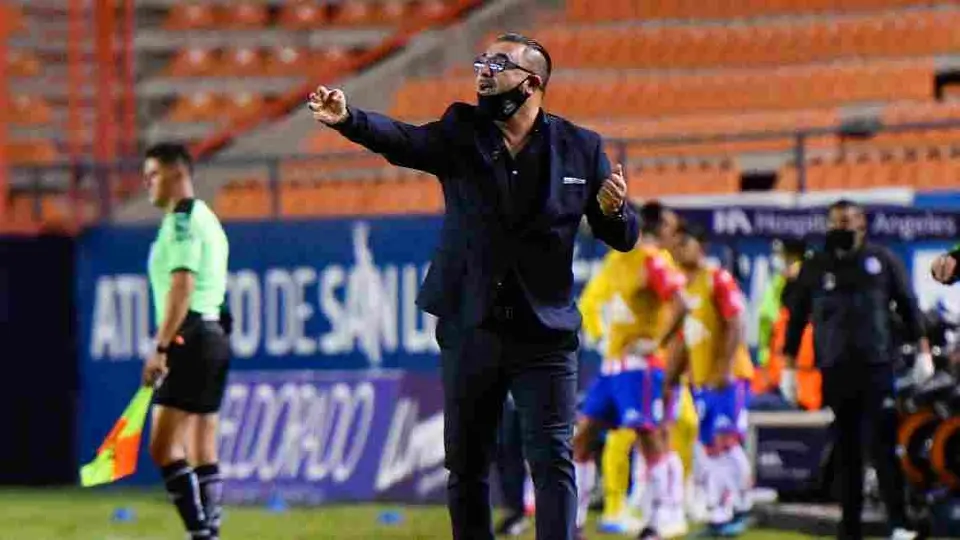 Turco Mohamed, cerca de ser DT del Atlético Mineiro