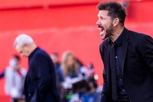 Simeone y el Cholito, 'víctimas de bullying' tras partida de ajedrez