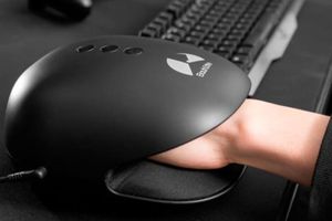 Colchón masajeador de manos para videojugadores es vendido en Japón