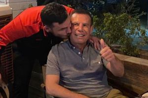 Julio César Chávez se reconcilió con su hijo Omar