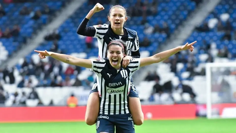 Liga MX Femenil: Pumas perdió por goleada ante las Rayadas que tomaron el liderato general
