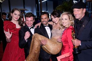 Eugenio Derbez: Subió al escenario de los premios Oscar con el cast de CODA