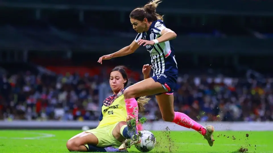 Christina Burkenroad: 'Craig Harrington ya se expuso en la NWSL y ahora viene a hacerlo aquí'