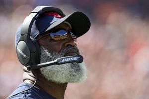 NFL: Texans contrató a Lovie Smith como entrenador en jefe