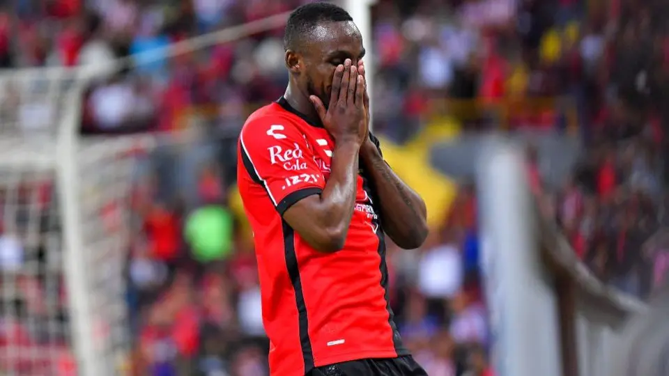 Video: VAR anuló polémico gol de Atlas en el Clásico Tapatío
