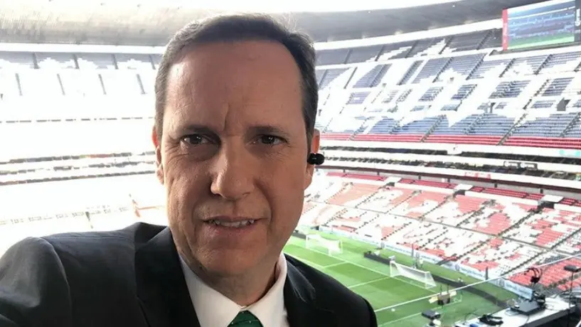 Paco Villa ironizó en redes tras disculparse con Baños y el América