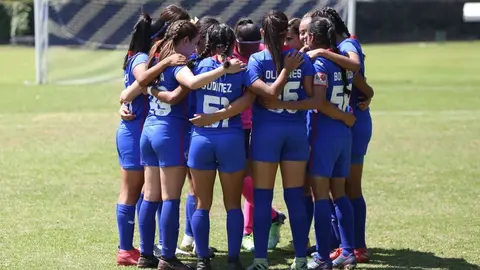 Liga MX Femenil: Futbolista de Cruz Azul, al hospital tras balonazo en el rostro