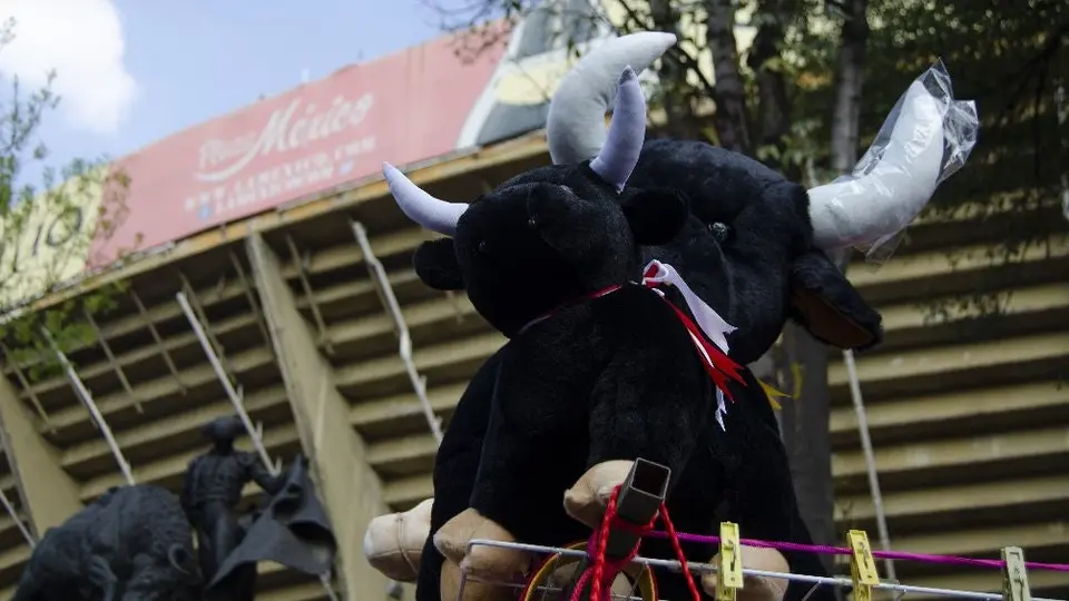 Toros: Juez ordenó suspensión provisional de actividades taurinas en la Plaza México