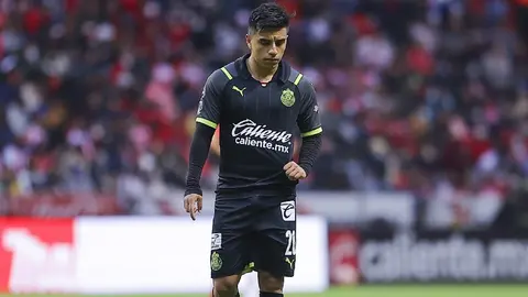 Chivas: Fernando Beltrán descartado por lesión para el partido ante Necaxa