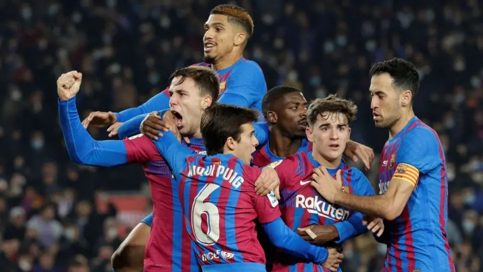 Barcelona: Consiguió un agónico triunfo ante el Elche gracias a su cantera