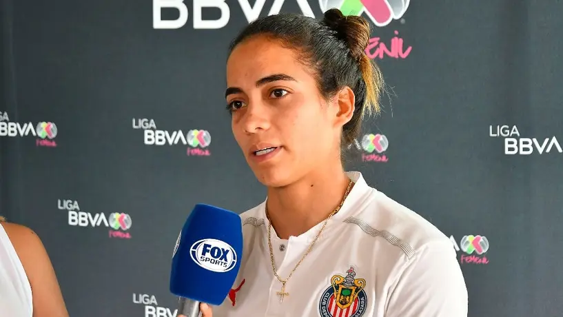 Caro Jaramillo: Pidió ayuda en redes para encontrar al Chivahermano que lloró con su gol