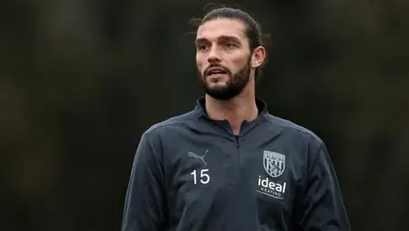 Joven defendió a Andy Carroll tras ser acusado de infidelidad a días de su boda