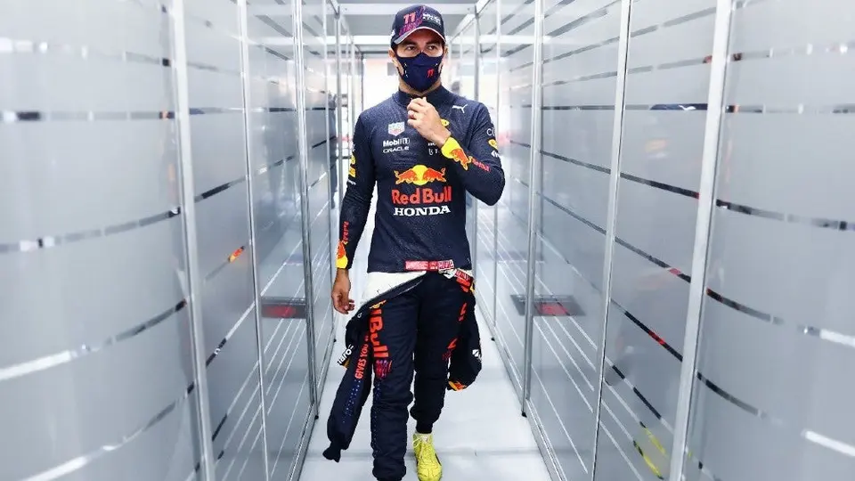 F1: Expiloto criticó a Checo porque le pareció 'sucia' su defensa ante Hamilton