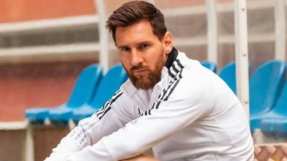 Messi celebra 300 millones de seguidores en Instagram