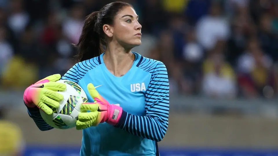 Hope Solo, exportera de Estados Unidos, fue arrestada por abuso infantil y conducir intoxicada