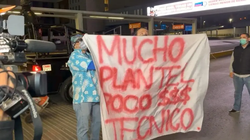 Rayados: Afición recibió a Monterrey con insultos y reclamos; 'Fuera Aguirre'