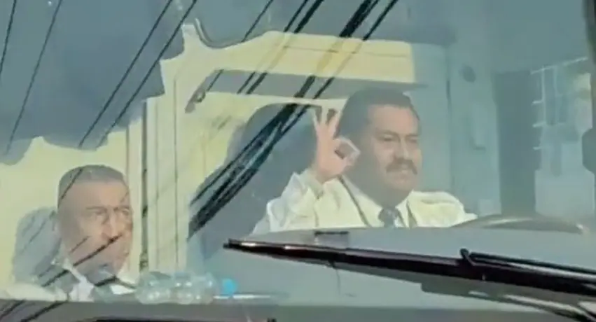 Video: Chofer del Atlas trolleó a los aficionados de Tigres tras abucheos en su llegada al estadio