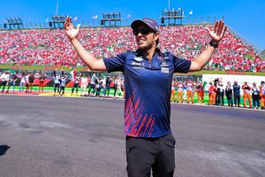 Checo Pérez afirmó que no se preocupa por su renovación con Red Bull