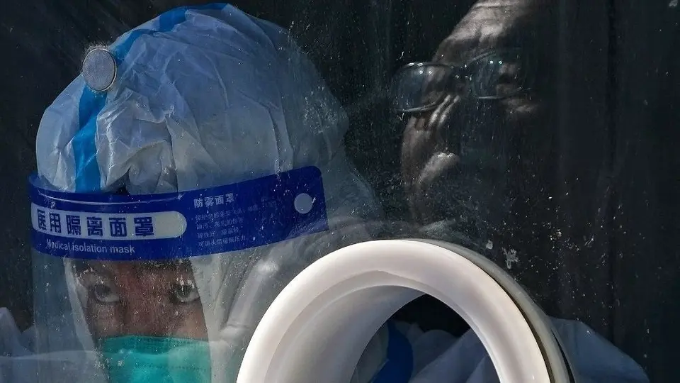 Covid-19: Nueva variante BA.2 se ha encontrado en al menos 40 países y es más difícil de detectar