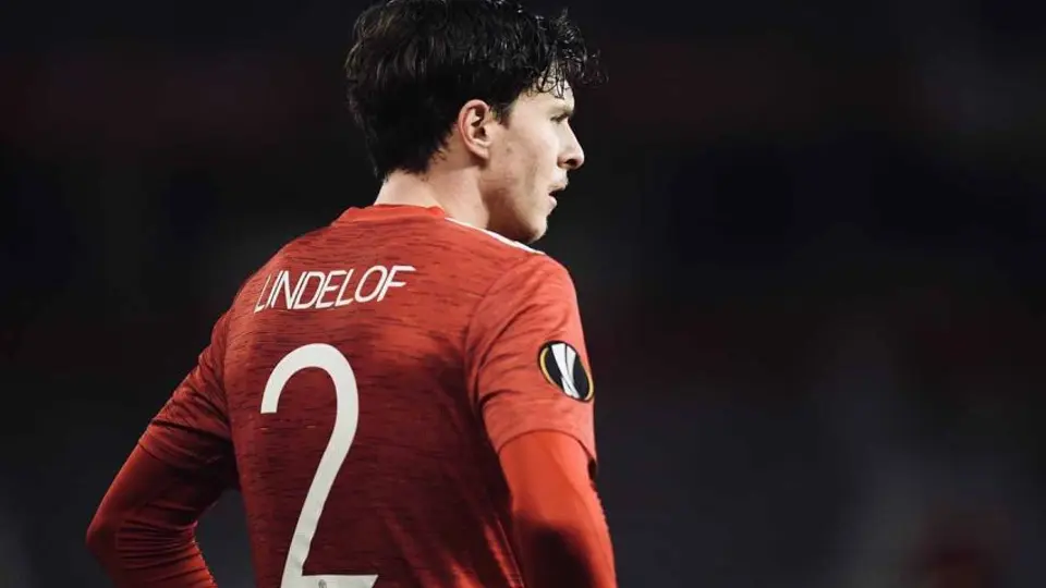 Manchester United: Victor Lindelof sufrió robo en su casa mientras jugaba vs Burnley
