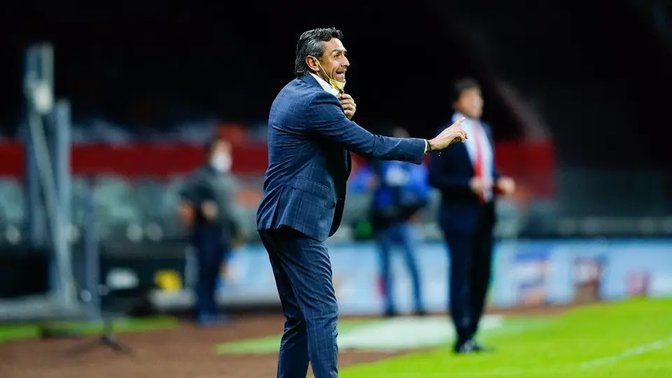 América: Gilberto Adame no será el DT interino del equipo