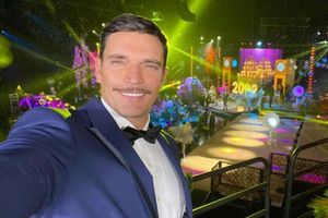 Actor Julián Gil bromeó con que CR7 lo 'borró' de la serie de Georgina por celos