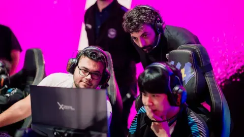 LLA: Isurus Gaming firmó una jornada gris con dos derrotas consecutivas