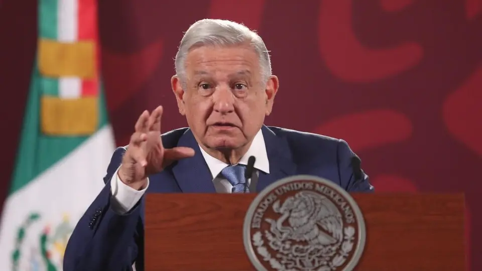 AMLO: 'Carlos Slim asumió la responsabilidad del accidente en la Línea 12 del metro'