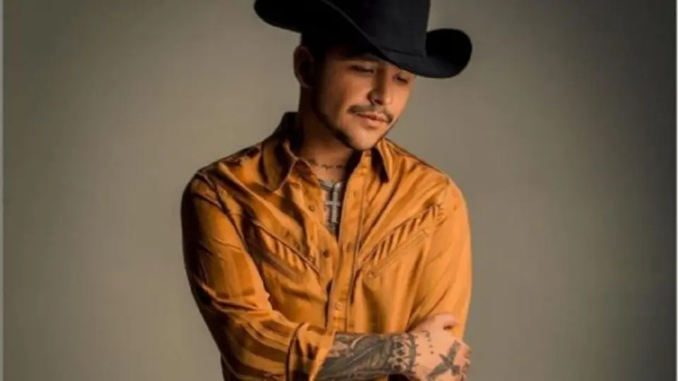Christian Nodal: Universal Music demandó a los papás del cantante