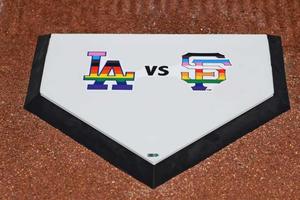 MLB: Dodgers y Giants hicieron a un lado su rivalidad para apoyar a la comunidad LGBTQ+