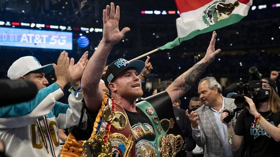 Canelo Álvarez: Bob Arum propone que Saúl se unifique en títulos en semipesados