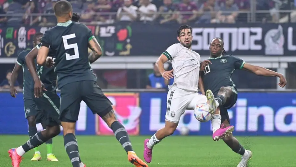 Martinoli sobre Pizarro: 'Démosle otra oportunidad a ver si algún día toca la flauta'