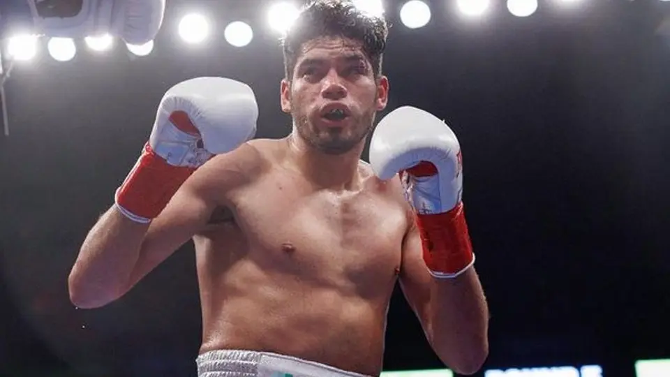 Gilberto Ramírez criticó al Canelo: 'Ahora resulta que tenemos que esperarlo'