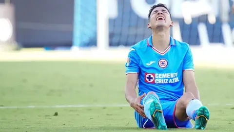 Cruz Azul: Uriel Antuna abandonó lesionado el Campeón de Campeones vs Atlas