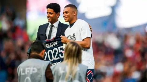 Hugo Sánchez sobre decisión de Mbappé: 'No se le puede decir que no al Real Madrid'