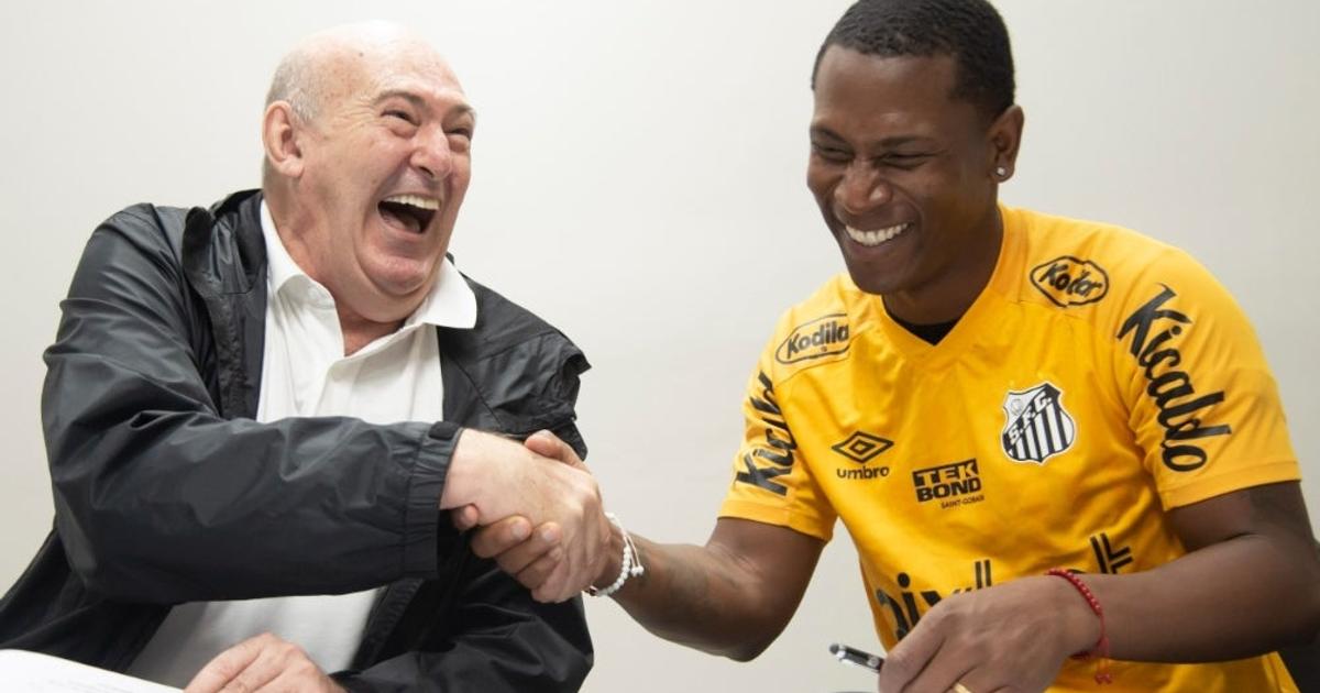 Bryan Angulo, ex de Cruz Azul, fue presentado con Santos de Brasil | RÉCORD