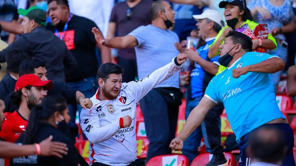 ¿Hubo muertos en el 5M que marcó al futbol mexicano? 'Tragedia en el Estadio Corregidora' plantea un escenario diferente