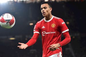 Manchester United permitiría cambiar playeras de Greenwood por la de otro jugador