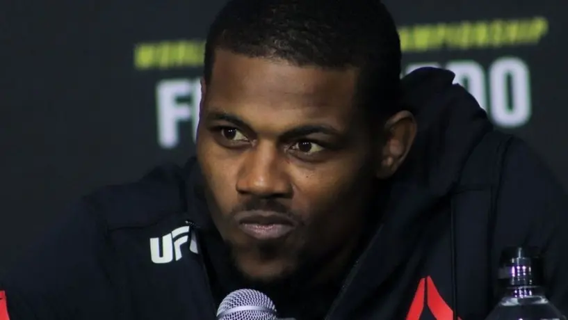 Un peleador de UFC se cansó de 'troll' y combatió contra él