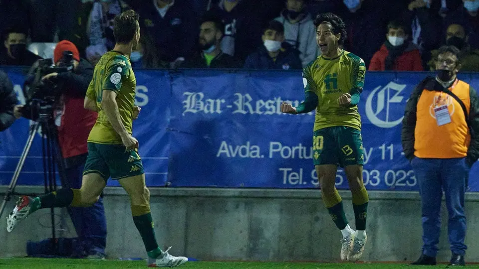 Pellegrini sobre el gol de Diego Lainez: 'Me alegro por él, viene de una lesión larga'