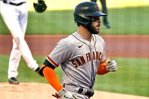 Luis González: Conectó primer triplete en Grandes Ligas