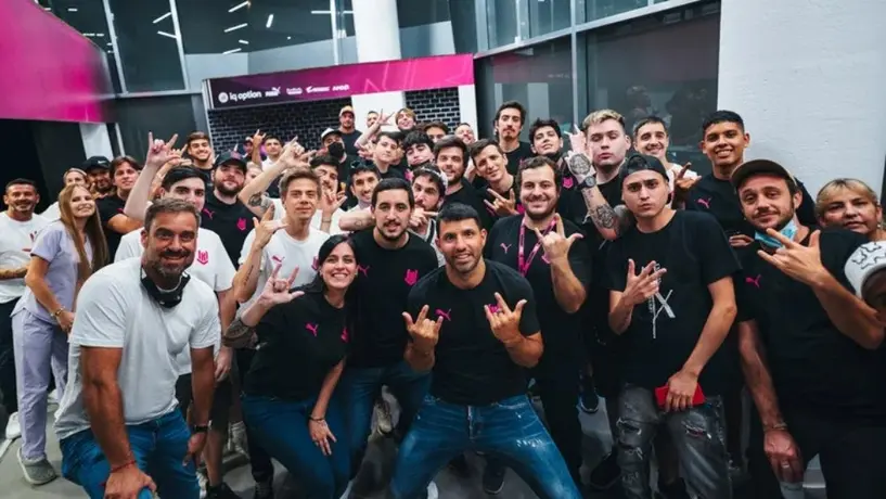 Kun Agüero presentó las oficinas de KRÜ Esports en Argentina