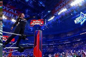 Ronda Rousey tuvo triunfal regreso a WWE y ganó el Royal Rumble Femenil