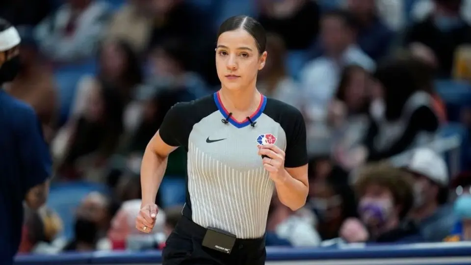 Blanca Burns sobre ser árbitra de la NBA: ‘Quiero inspirar a los mexicanos, sí puede’