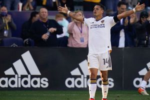 Chicharito Hernández se reencontró con sus hijos: 'La mejor manera de recargar baterías'